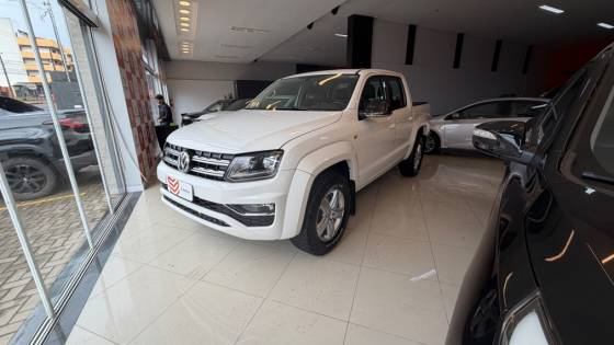 VOLKSWAGEN AMAROK 3.0 V6 TDI DIESEL HIGHLINE CD 4MOTION AUTOMÁTICO